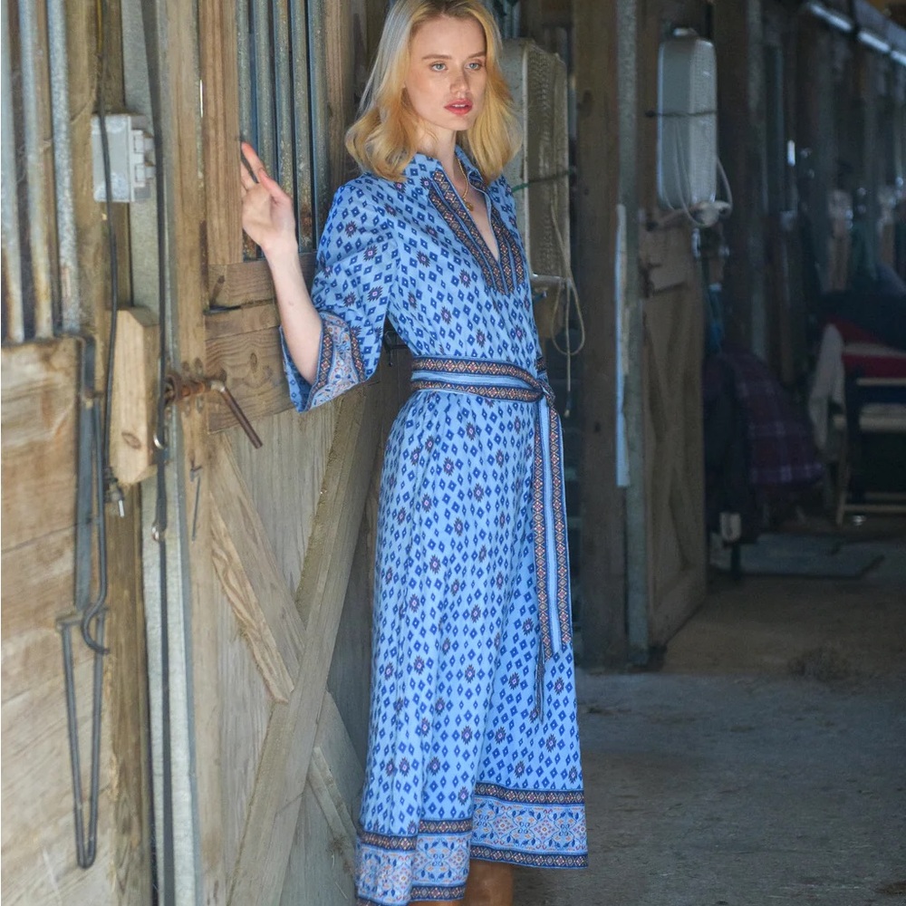 Elizabeth James The Label Talia Dress in Calico- Blue Patterned Women's Dress